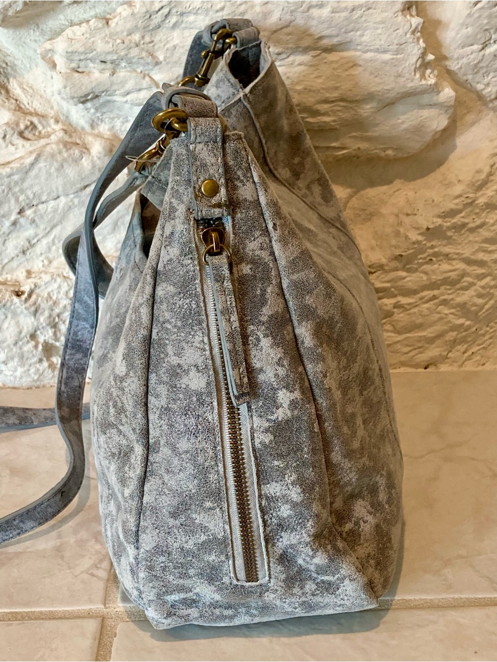NWT American Leather Company Austin convertible crossbody/shoulder bag - Picture 7 of 14